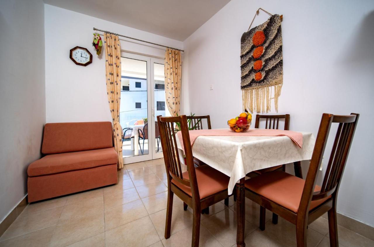 Apartments Lazaric Лопар Екстер'єр фото